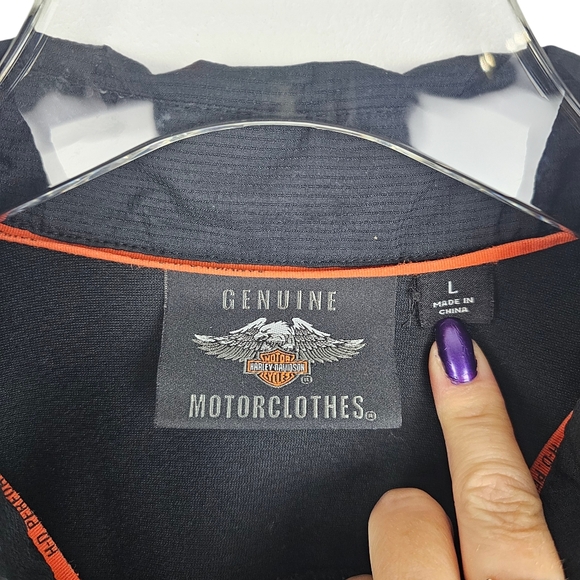 Harley-Davidson Motorcycles Performance Button Down Shirt - Picture 3 of 9